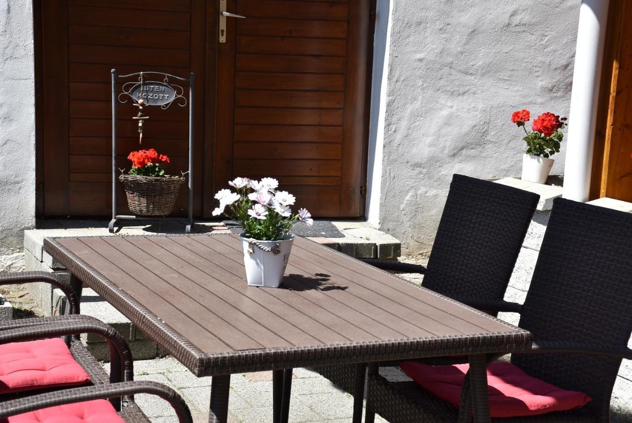 Hotel Bozi Rozi Panzio Fertőboz Zewnętrze zdjęcie