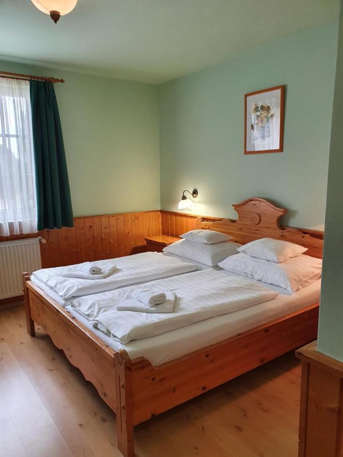 Hotel Bozi Rozi Panzio Fertőboz Zewnętrze zdjęcie