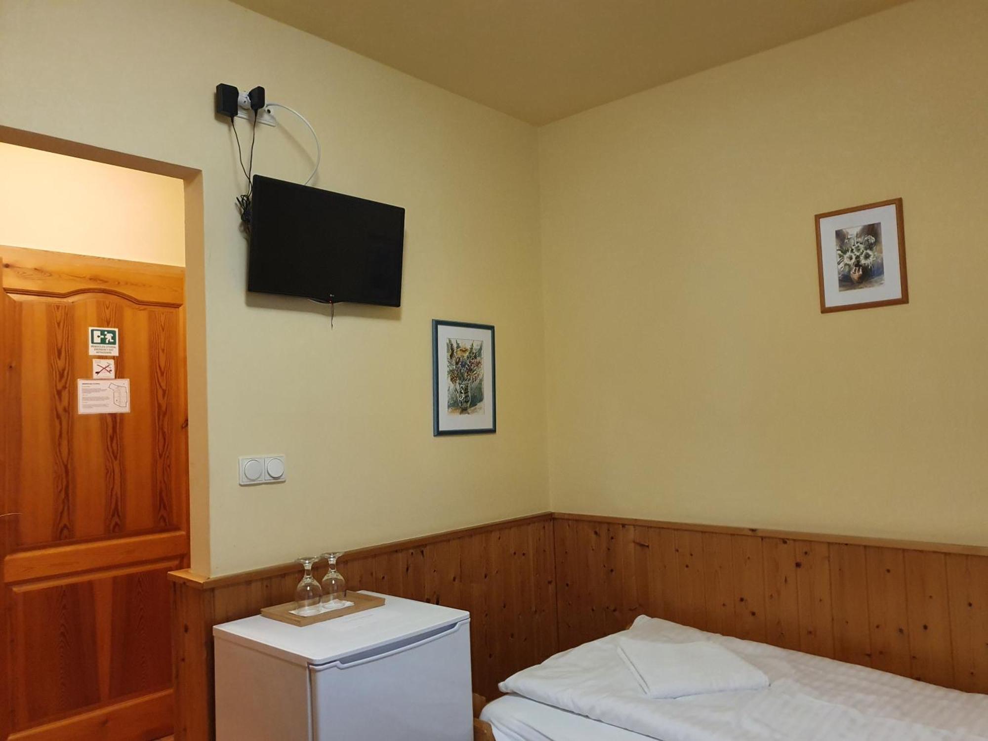 Hotel Bozi Rozi Panzio Fertőboz Pokój zdjęcie